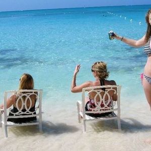 Meet your Posher, Laurie